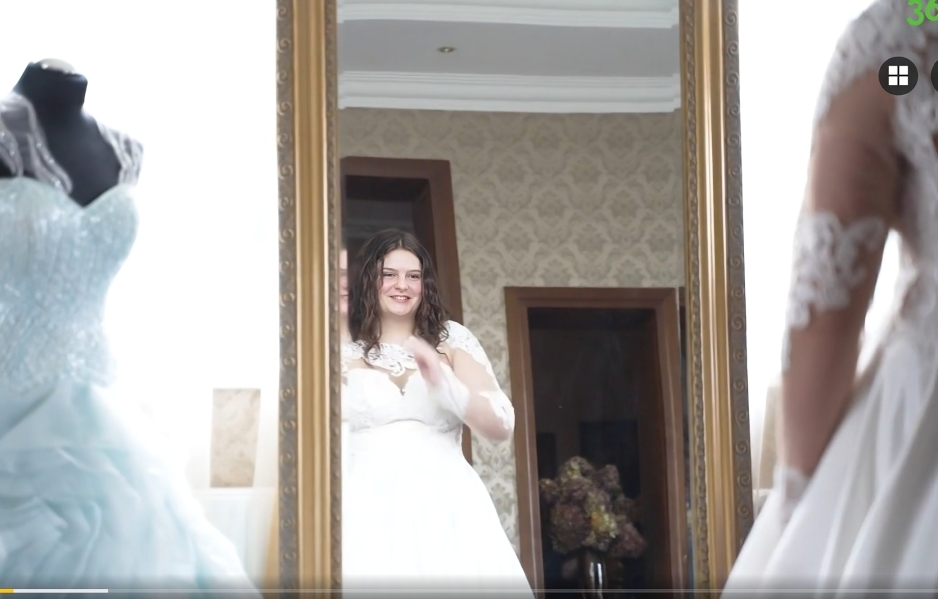 Foto: Ekrānuzņēmums no raidījuma "Caur ērkšķiem uz... pārmaiņām)