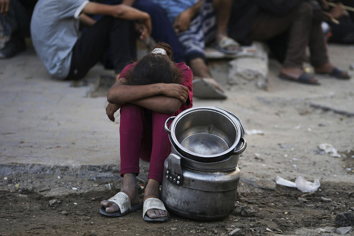 Palestīnieši Gazā. Foto: AP Photo/Jehad Alshrafi