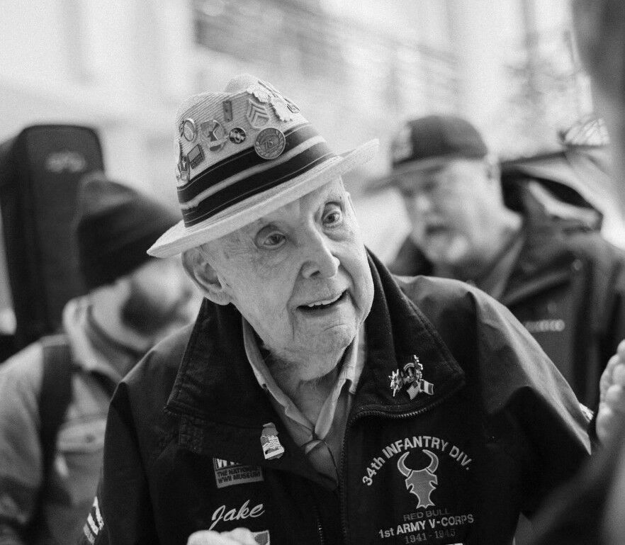 bernhardklugphotography and storytimewithpapajake/Instagram