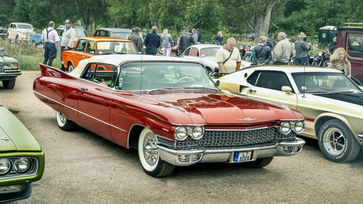 Foto: Latvijas klasisko automobiļu klubs