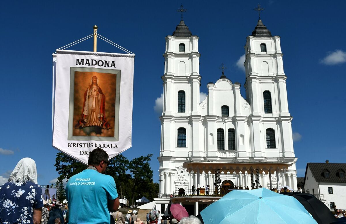 Vissvētākās Jaunavas Marijas debesīs uzņemšanas svētki. Foto: LETA