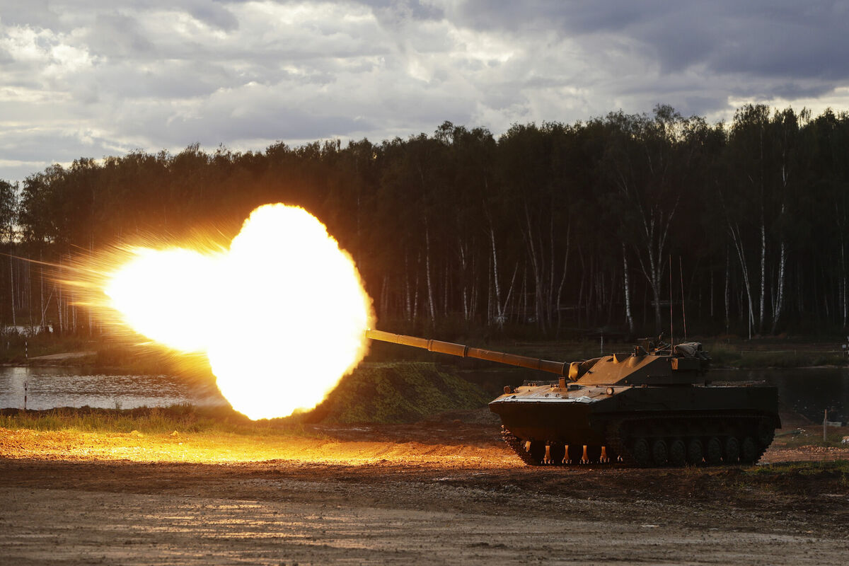 "Zapad" mācības, attēls ilustratīvs. Foto: AP Photo/Pavel Golovkin