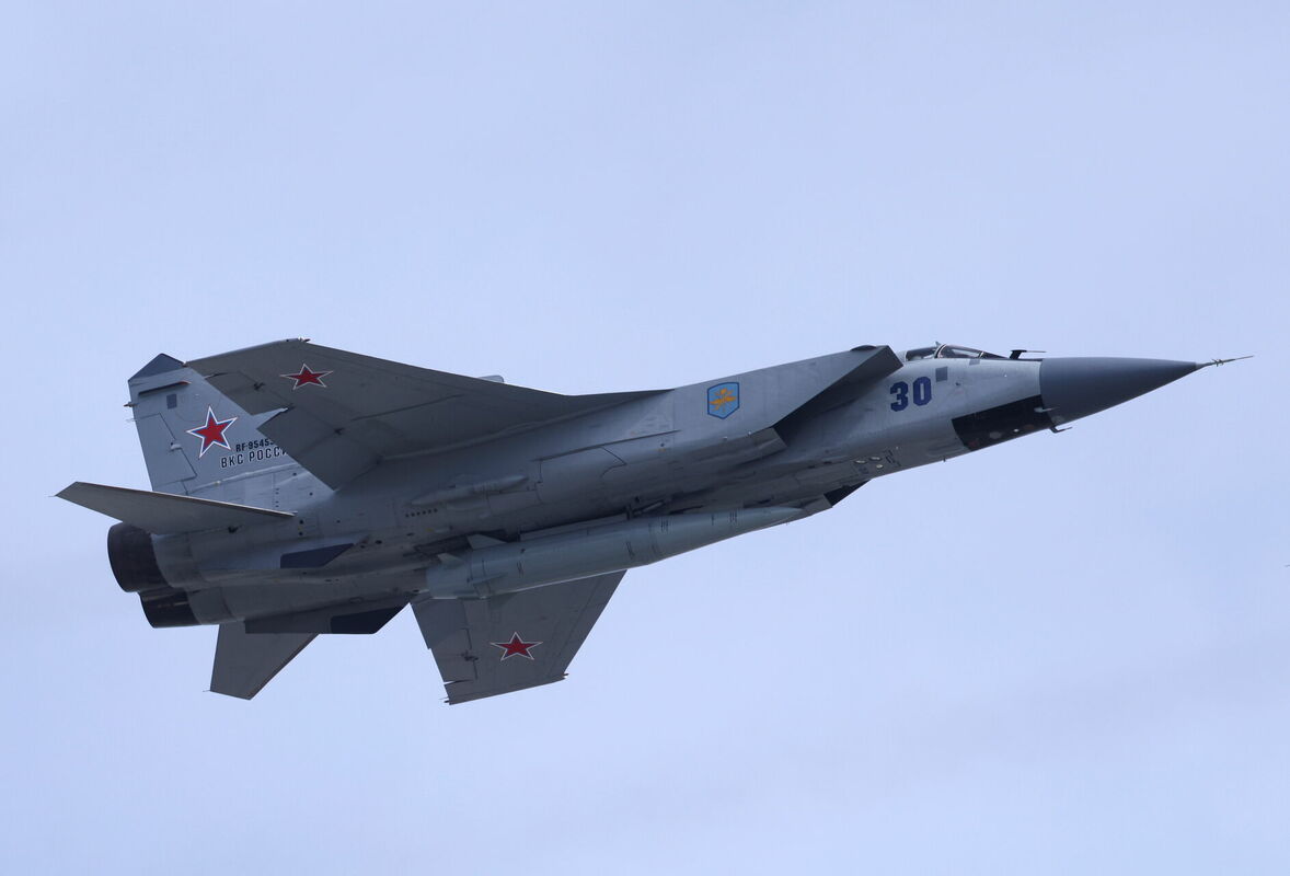 Krievijas iznīcinātājs "MiG-31". Foto: REUTERS/Maxim Shemetov