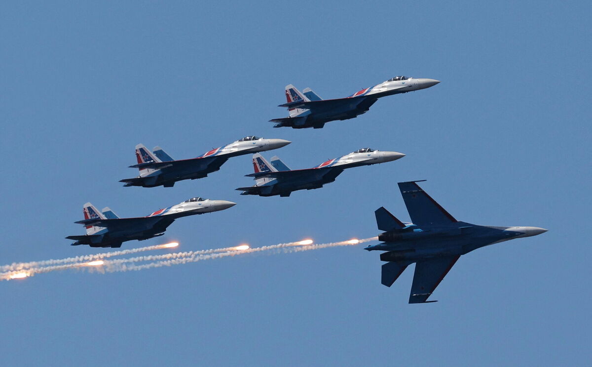 Krievijas SU-24 iznīcinātāji. Foto: REUTERS/Anton Vaganov