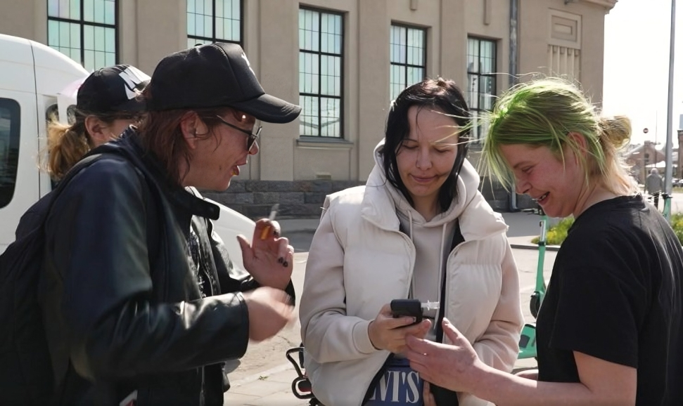 Ekrānuzņēmums no šova "Caur ērkšķiem uz..."