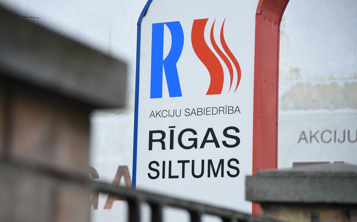 AS "Rīgas siltums" uzraksts. Foto: LETA