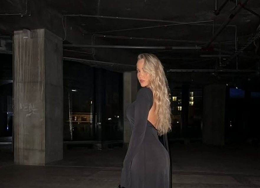 lauravizla/Instagram