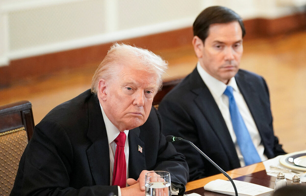 Donalds Tramps un Marko Rubio. Foto: REUTERS/Nathan Howard
