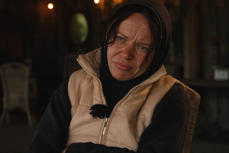 Ekrānuzņēmums no šova "Caur ērkšķiem uz..."