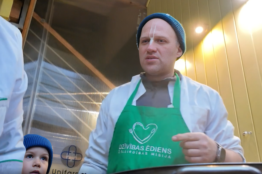 Ekrānuzņēmums no šova "Ģimene burkā"