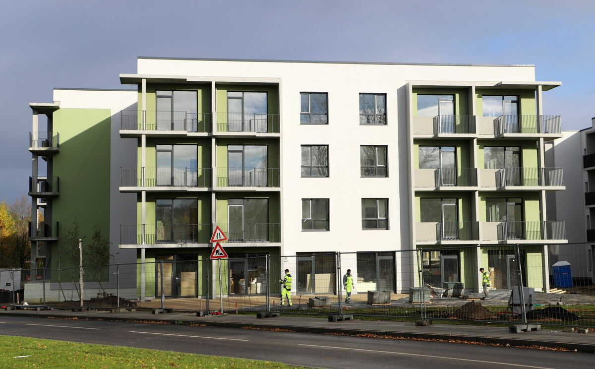 Daudzdzīvokļu māja. Ilustrtīvs attēls. Foto: LETA