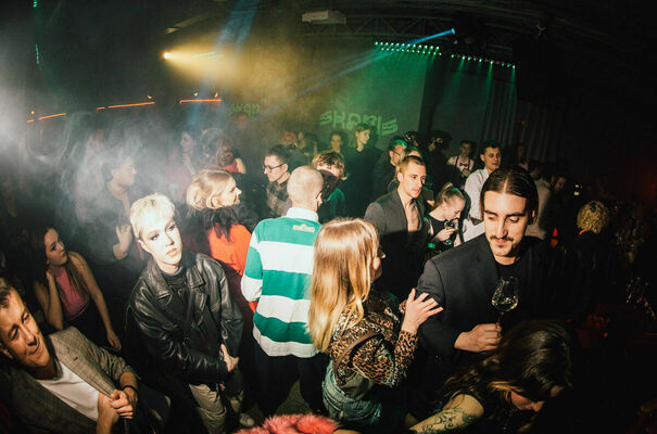 Naktskluba "Skapis" atklāšanas pasākums 2023. gadā. Foto: Nauris Dollins