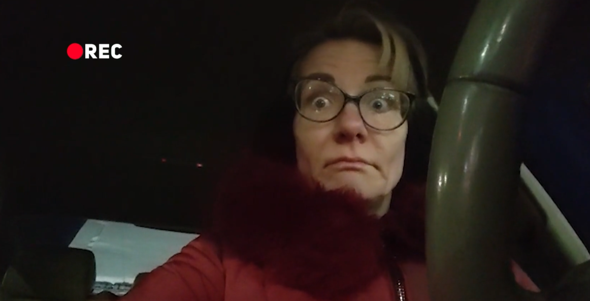 Ekrānuzņēmums no raidījuma "Ģimene burkā"