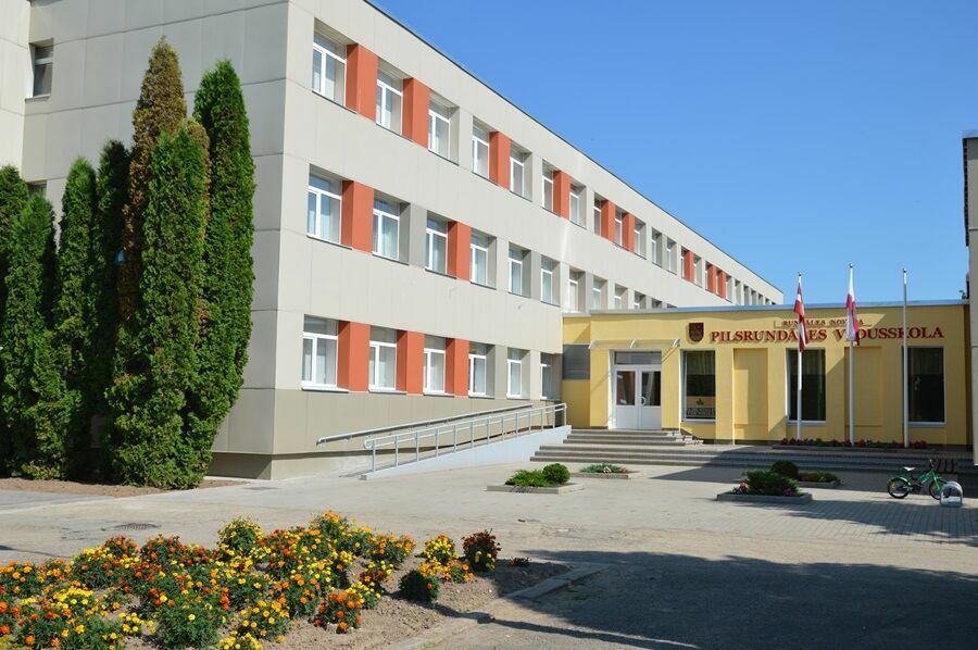 Foto: Pilsrundāles vidusskola