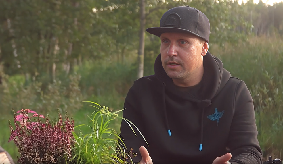 Ekrānuzņēmums no raidījuma "Atkal cope..."