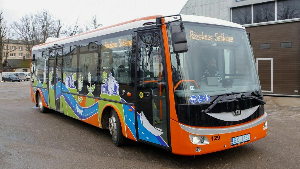 Elektroautobuss Rēzeknē. Foto: Rēzeknes novada pašvaldība