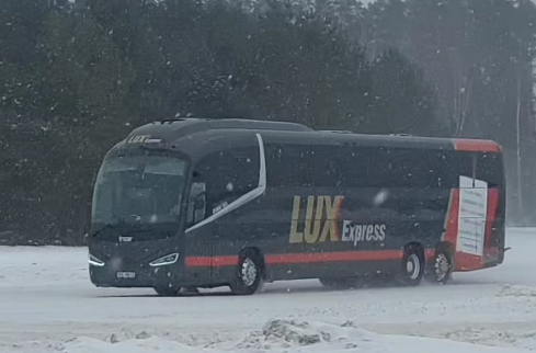 Foto: Ekrānuzņēmums/Brīvkalni Ziemas Autotrase/Facebook