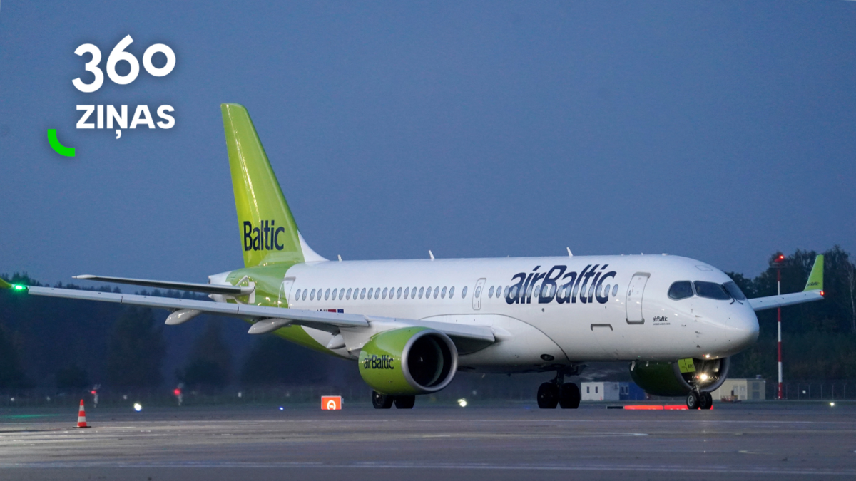 Nacionālās aviokompānijas "airBaltic" lidmašīna. Foto: LETA