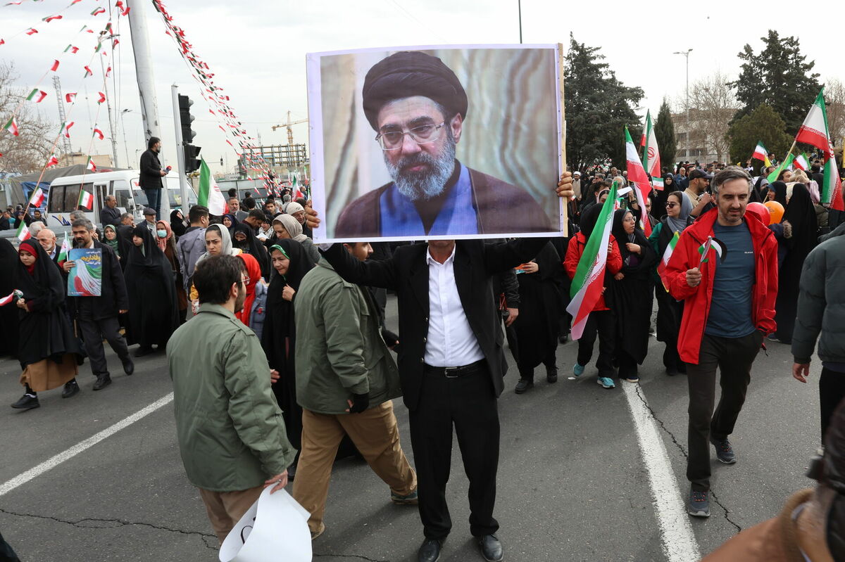 Irānas jaunais līderis Modžtaba Hamenei. Foto: EPA/ABEDIN TAHERKENAREH
