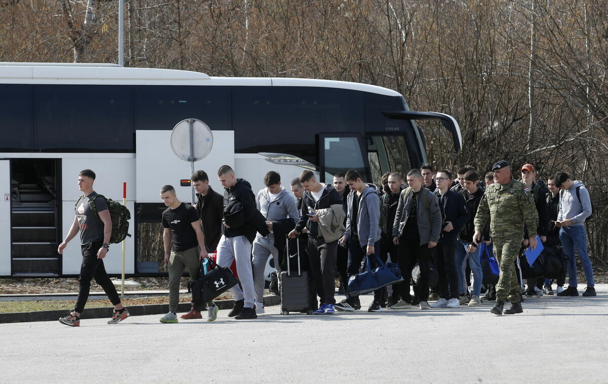 Horvātu jaunieši. Foto: EPA/ANTONIO BAT/Scanpix