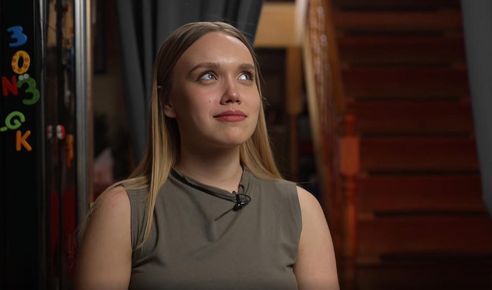 Ekrānuzņēmums no raidījuma "Ģimene burkā"