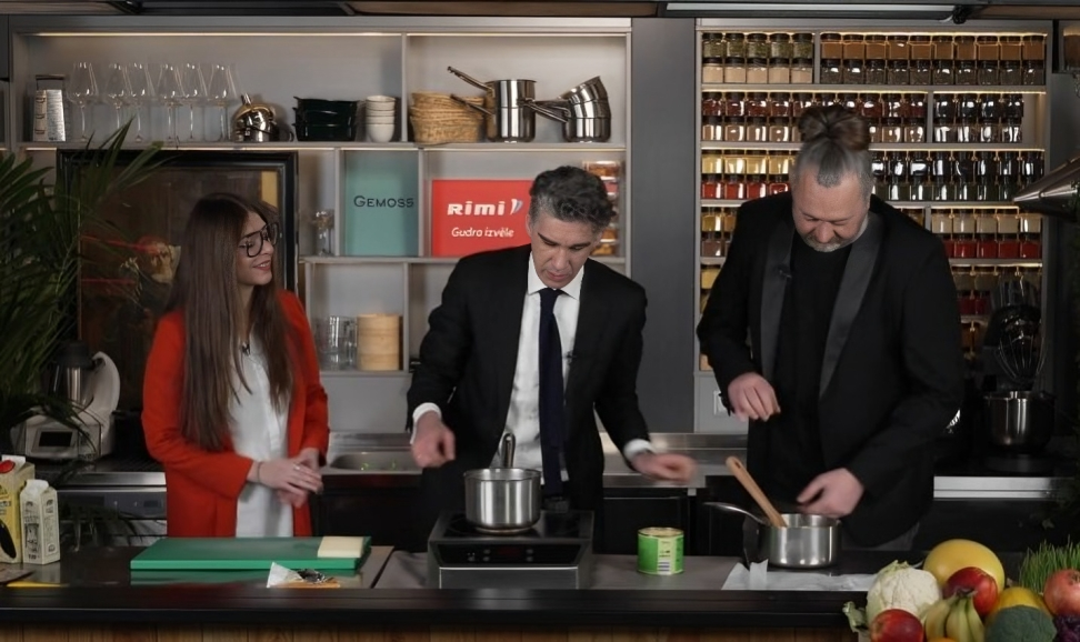 Ekrānuzņēmums no šova "Dr. Sirmais"