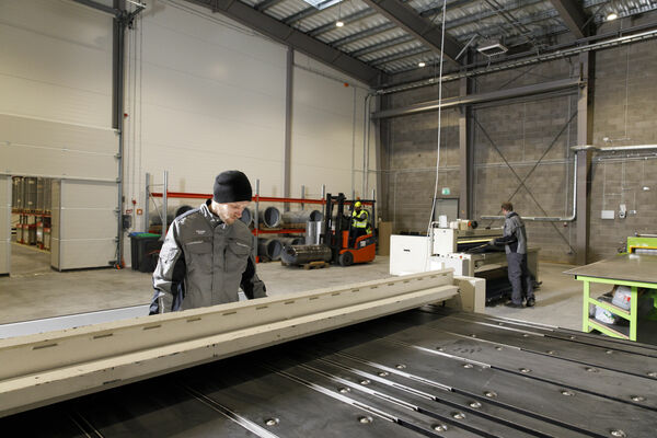 Foto: "Rīgas jumtu ekspress"