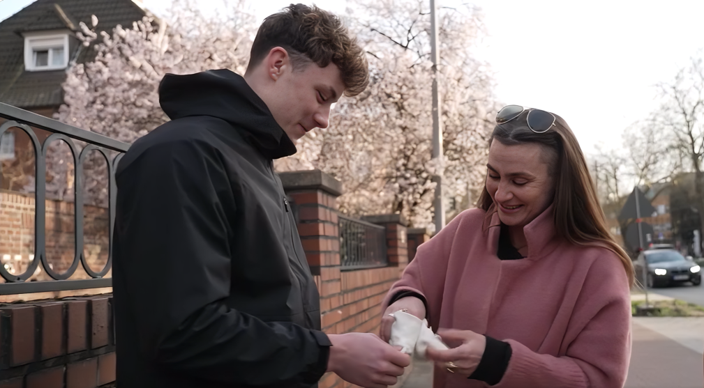 Ekrānuzņēmums no raidījuma "Ģimene burkā"