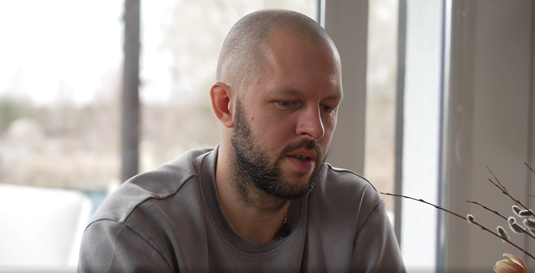 Ekrānuzņēmums no raidījuma "Ģimene burkā"