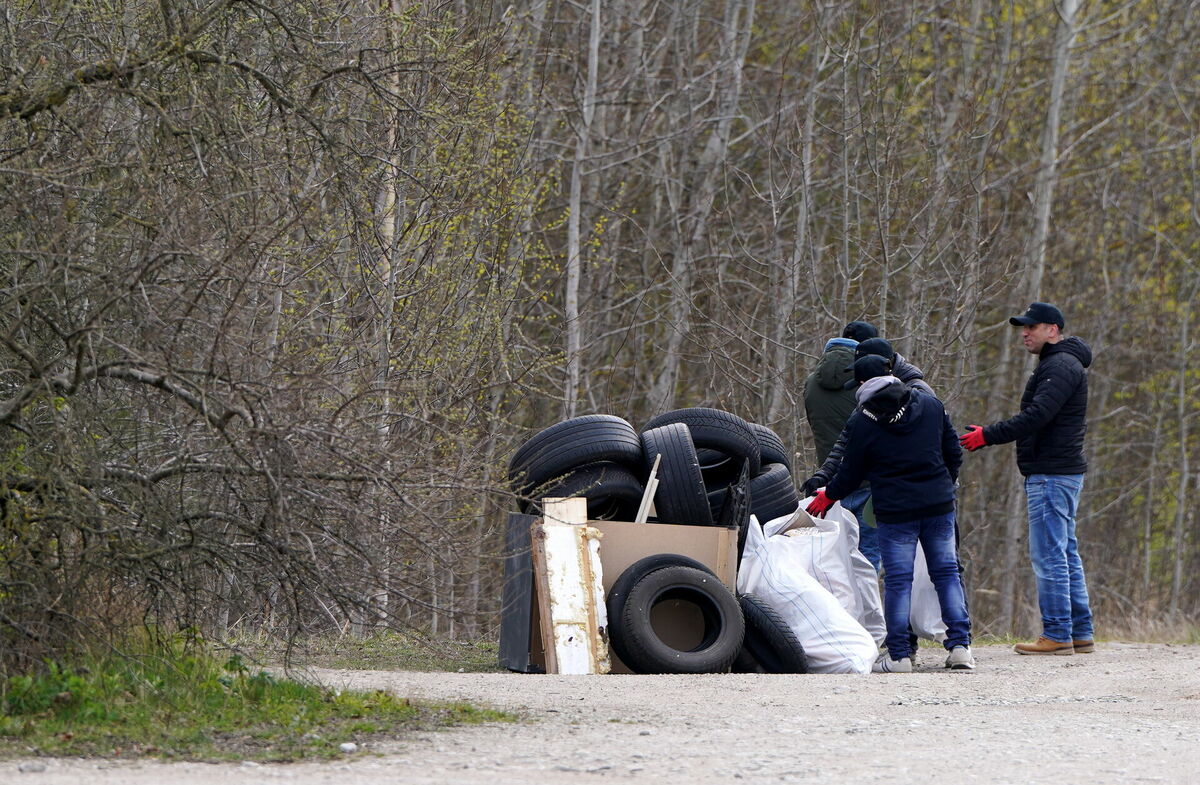 Atkritumu talka. Foto: LETA