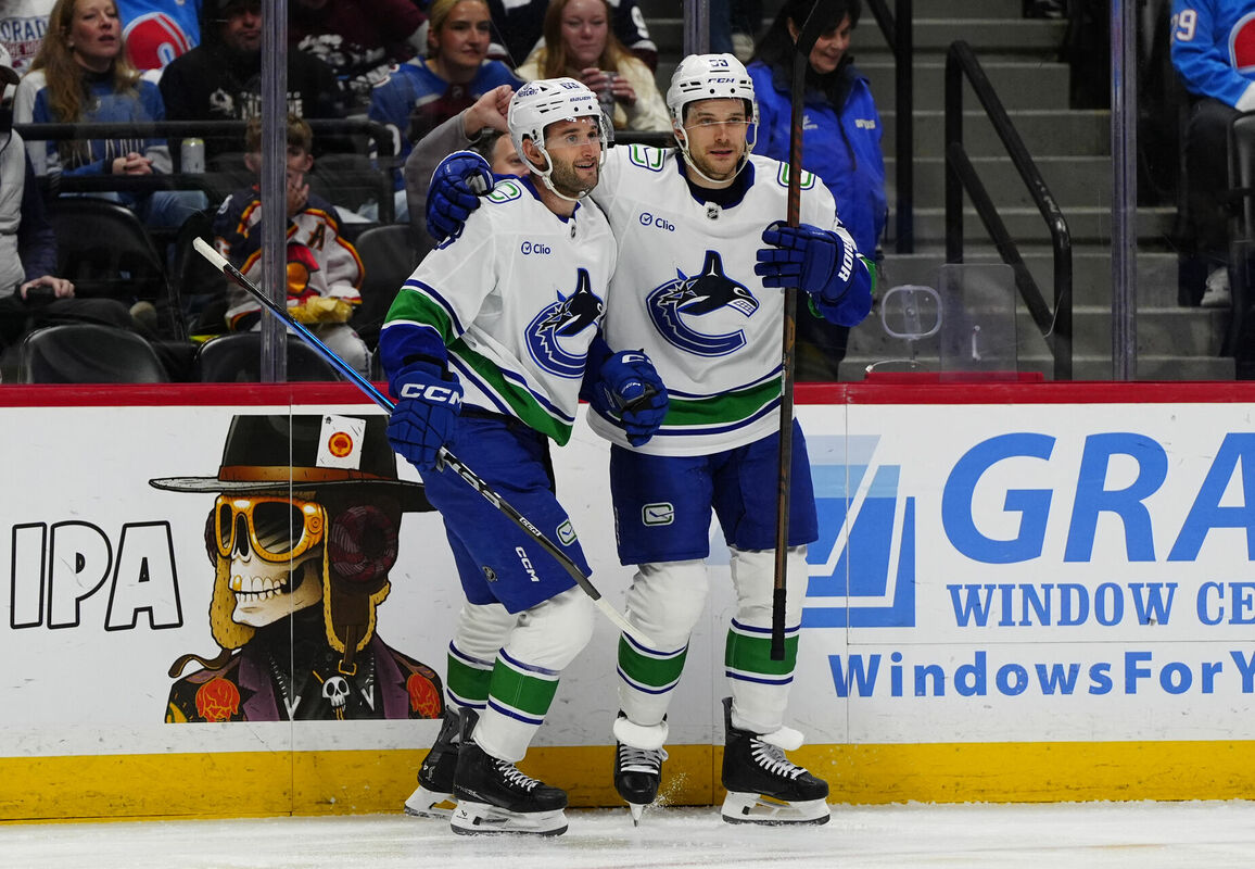 Makss Sasons un Teodors Bļugers. Foto: Ron Chenoy-Imagn Images/Scanpix
