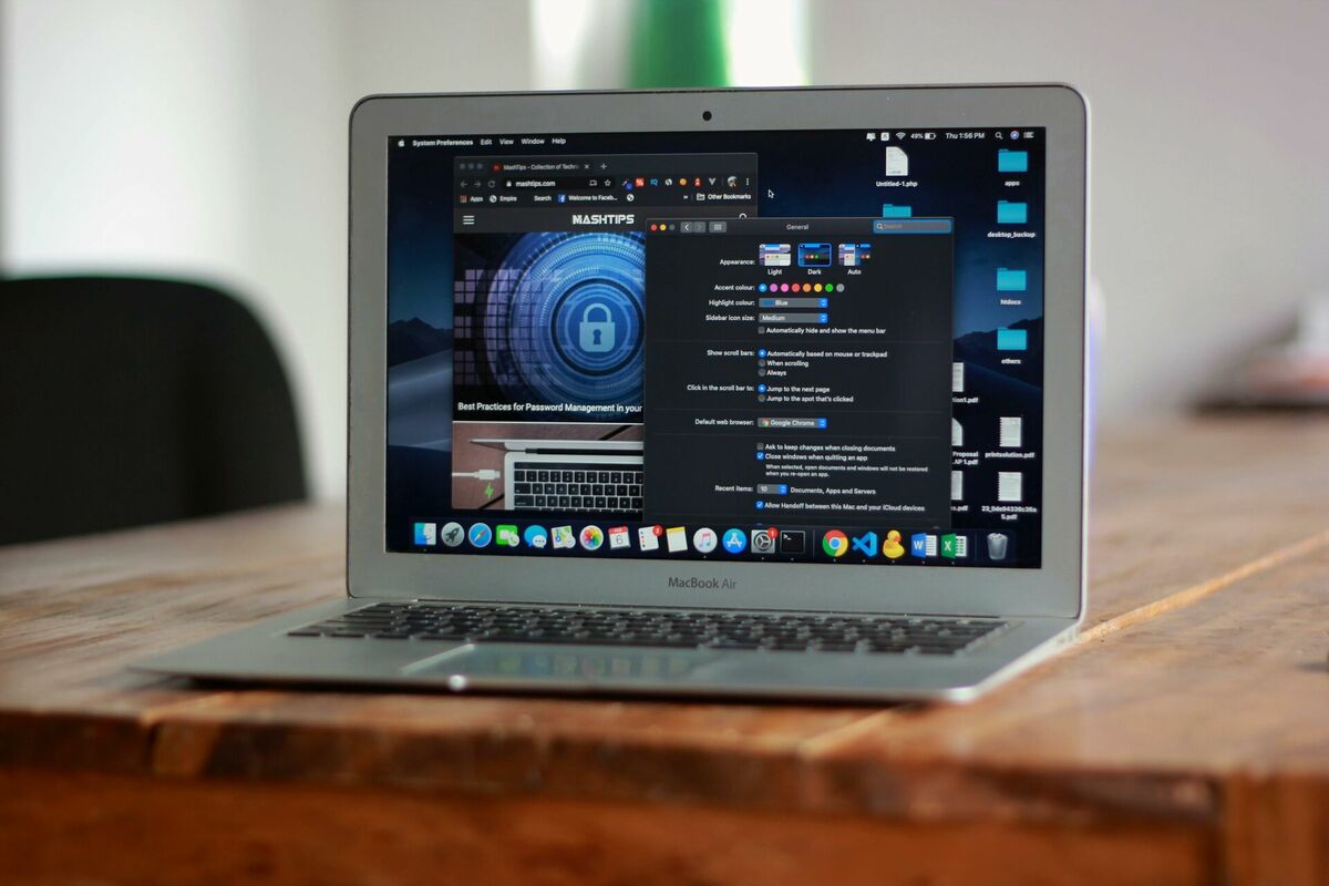Apple datoru remonts. Foto: Abdullah Bin Mubarak, Pexels.com