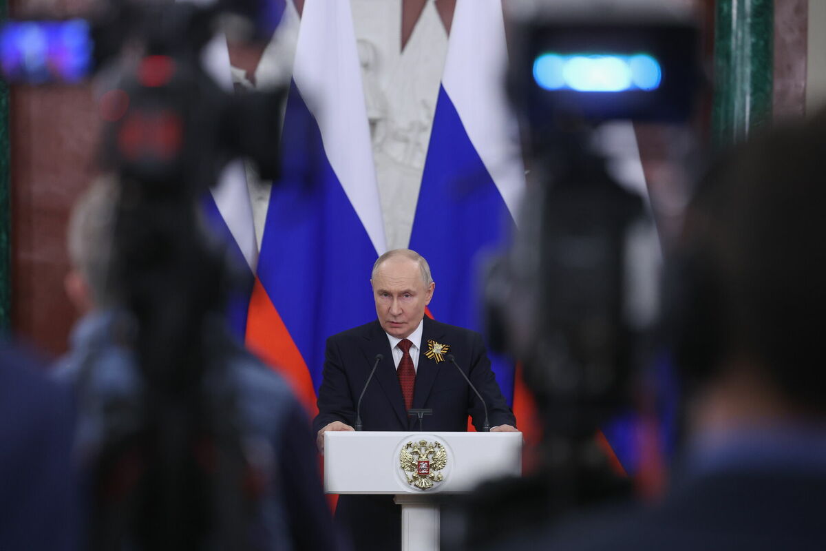 Vladimirs Putins. Foto: EPA/MAXIM SHIPENKOV / POOL