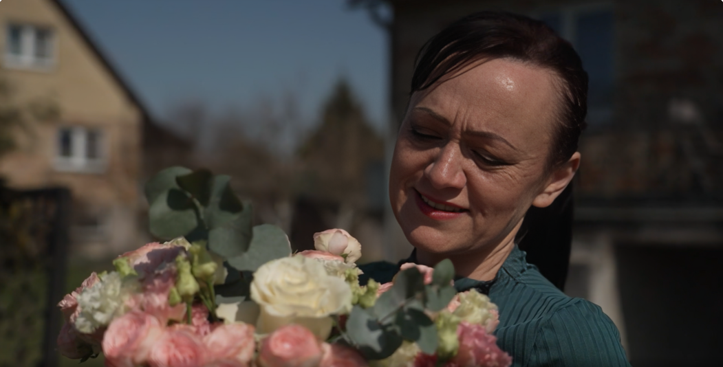 Ekrānuzņēmums no raidījuma "Ģimene burkā"