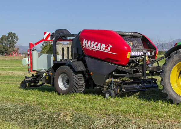 Kombinētā prese MASCAR Multiwrap 130. Foto: SIA “Kalnakrogs”