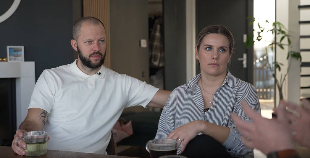 Ekrānuzņēmums no raidījuma "Ģimene burkā"