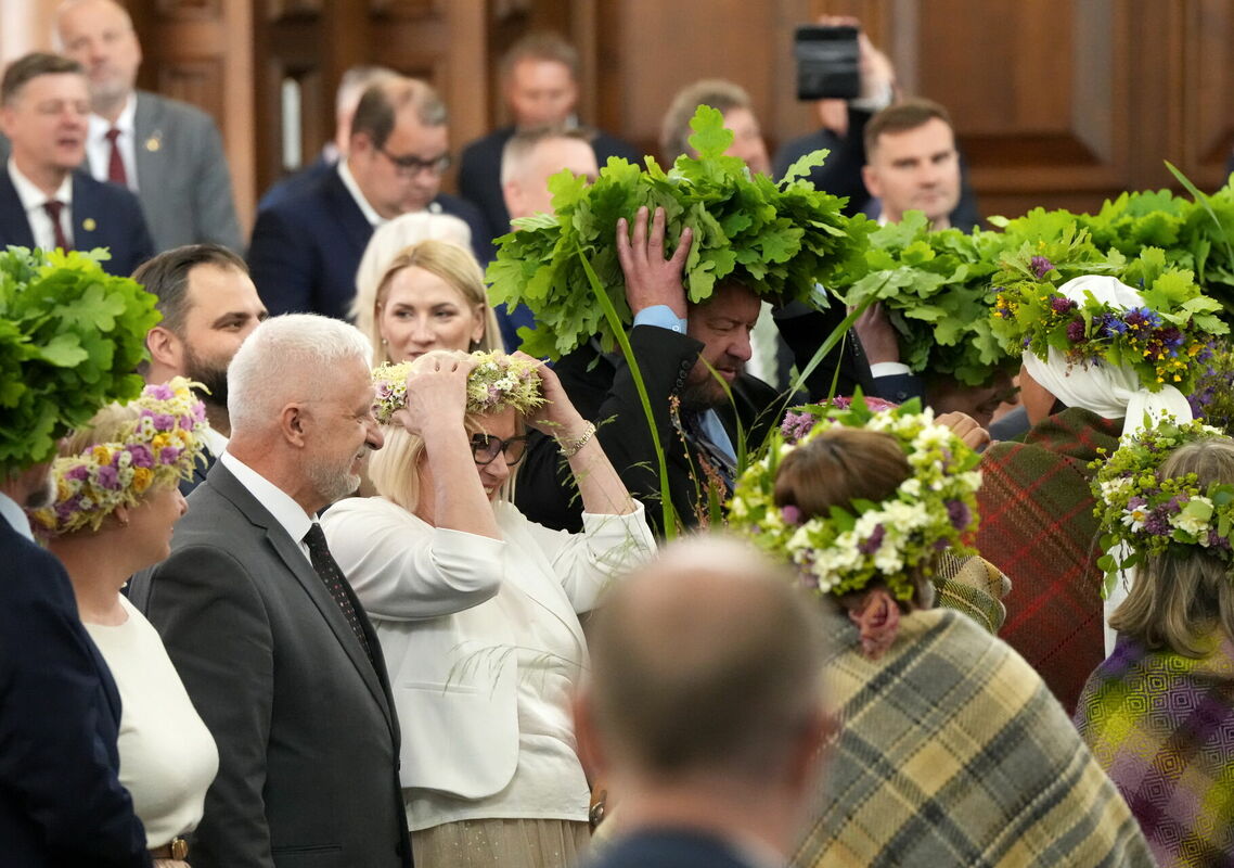 Jāņu ielīgošanas pasākums Saeimā. Foto: LETA