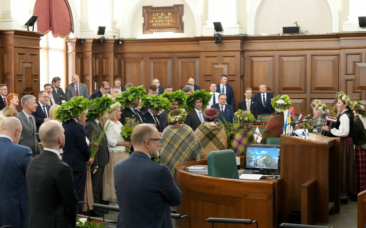 Jāņu ielīgošanas pasākums Saeimā. Foto: Kaspars Krafts/LETA