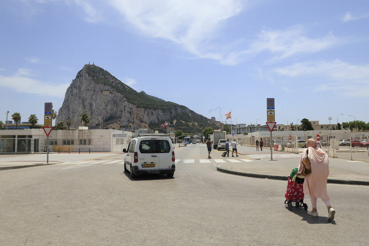 Spānijas-Gibraltāra robeža. Foto: scanpix/EPA/A. CARRASCO RAGEL