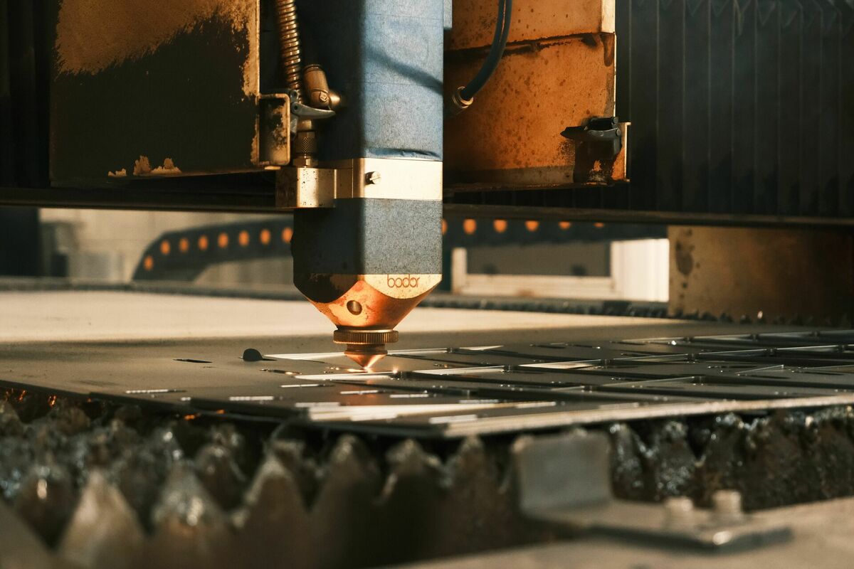 BODOR LASER lāzergriešanas iekārtas. Foto: Cemrecan Yurtman, Pexels.com