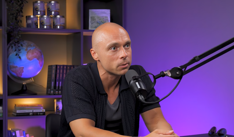 Foto: Ekrānuzņēmums no Youtube raidījuma "Sestdienas RĪta Kafijas podkāsts"