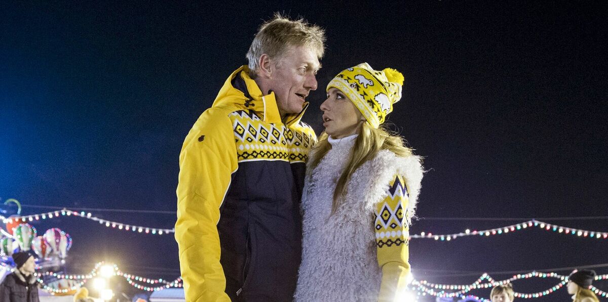 Dmitrijs Peskovs un Tatjana Navka. Foto: AP Photo/Pavel Golovkin