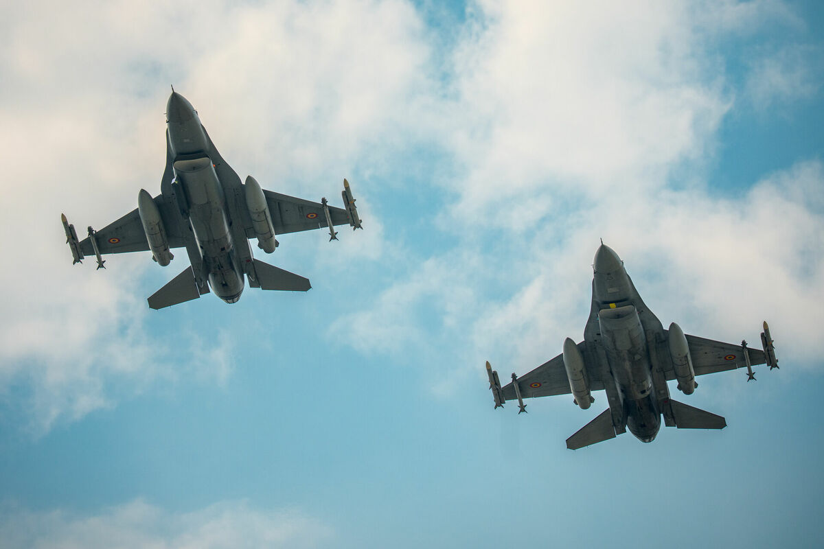 F-16 iznīcinātāji. Foto: AP Photo/ Vadim Ghirda/Scanpix