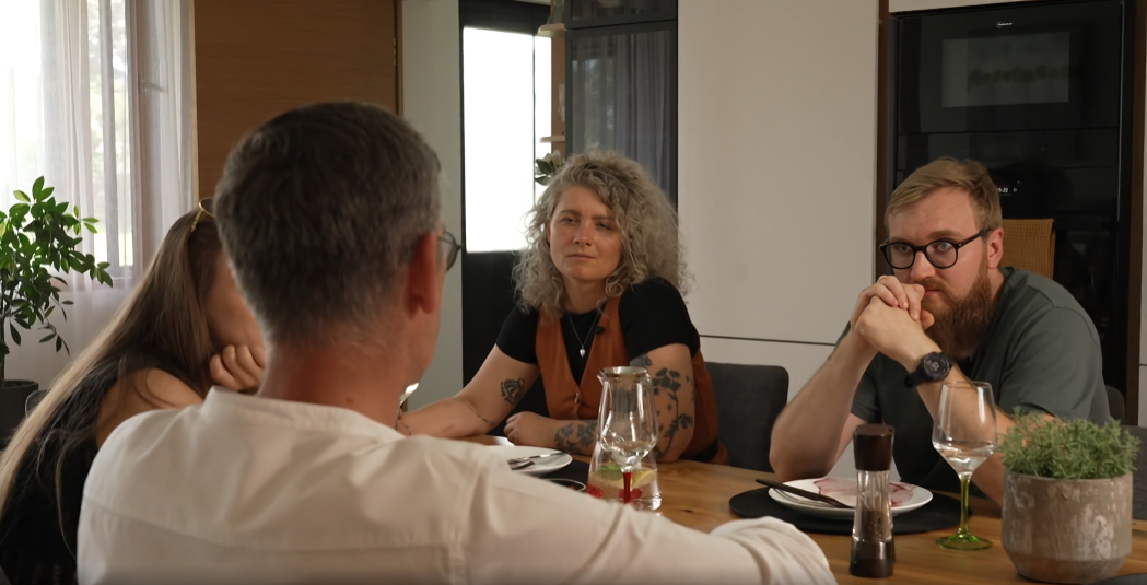 Foto: Ekrānuzņēmums no raidījuma "Gandrīz ideālas vakariņas" Foto: Ekrānuzņēmums no raidījuma "Gandrīz ideālas vakariņas"