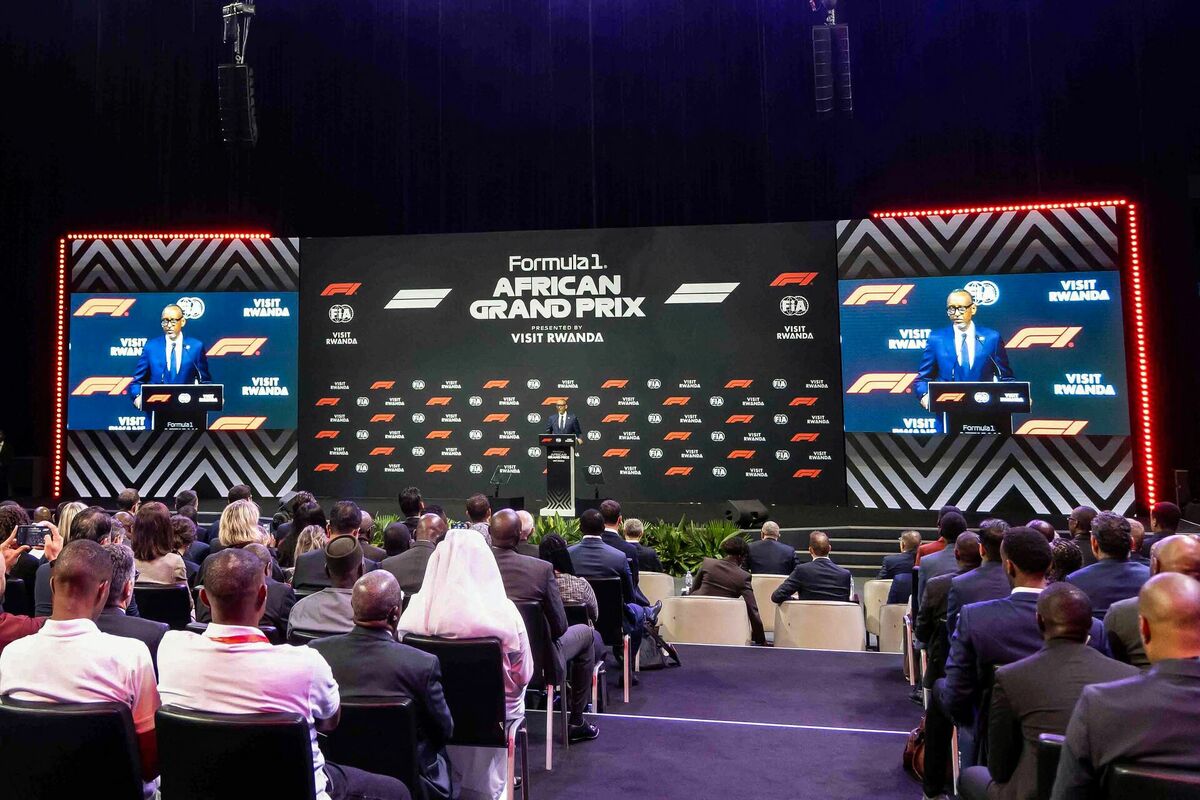 Ruandas prezidents Pols Kagame uzstājas ar runu F-1 Āfrikas Grand Prix paziņošanas pasākumā. Foto: Jean Baptiste Nkurunziza / AFP / Scanpix